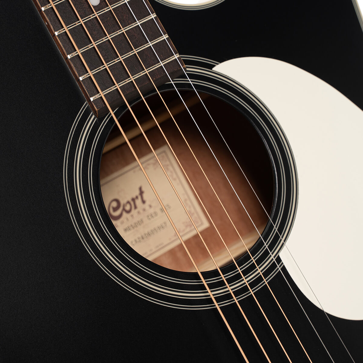 גיטרה אקוסטית שחורה מוגברת + נרתיק CORT MR500F-CED BKS CEDAR TOP CUTAWAY